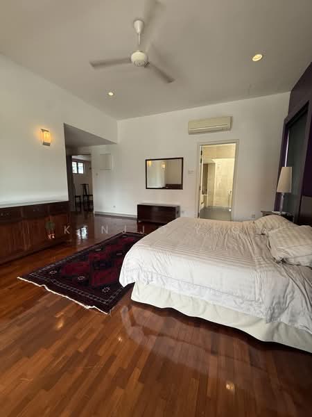 Rumah Berkembar untuk Dijual di Bukit Jelutong (Shah Alam) - Kenjjo Yeo - Bedroom - PropertyGuru.com.my