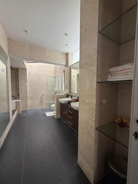 Rumah Berkembar untuk Dijual di Bukit Jelutong (Shah Alam) - Kenjjo Yeo - Bathroom - PropertyGuru.com.my