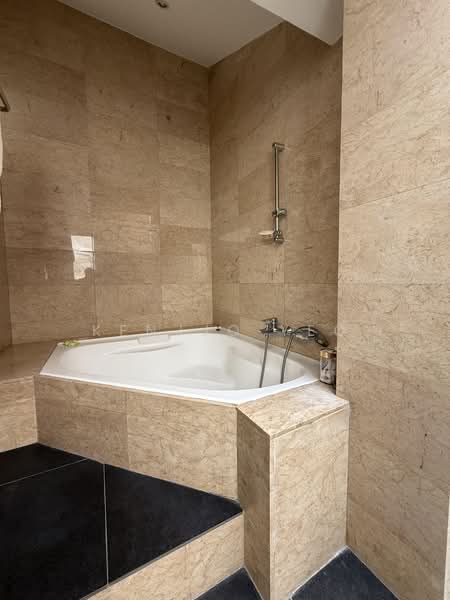 Rumah Berkembar untuk Dijual di Bukit Jelutong (Shah Alam) - Kenjjo Yeo - Bathroom - PropertyGuru.com.my
