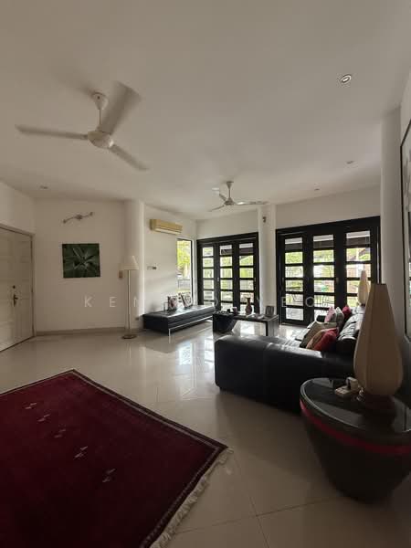 Rumah Berkembar untuk Dijual di Bukit Jelutong (Shah Alam) - Kenjjo Yeo - Living Room - PropertyGuru.com.my