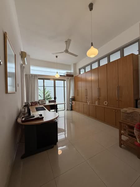 Rumah Berkembar untuk Dijual di Bukit Jelutong (Shah Alam) - Kenjjo Yeo - Study - PropertyGuru.com.my