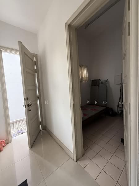 Rumah Berkembar untuk Dijual di Bukit Jelutong (Shah Alam) - Kenjjo Yeo - Bedroom - PropertyGuru.com.my
