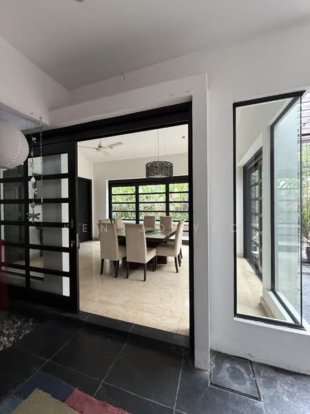 Rumah Berkembar untuk Dijual di Bukit Jelutong (Shah Alam) - Kenjjo Yeo - Dining Room - PropertyGuru.com.my