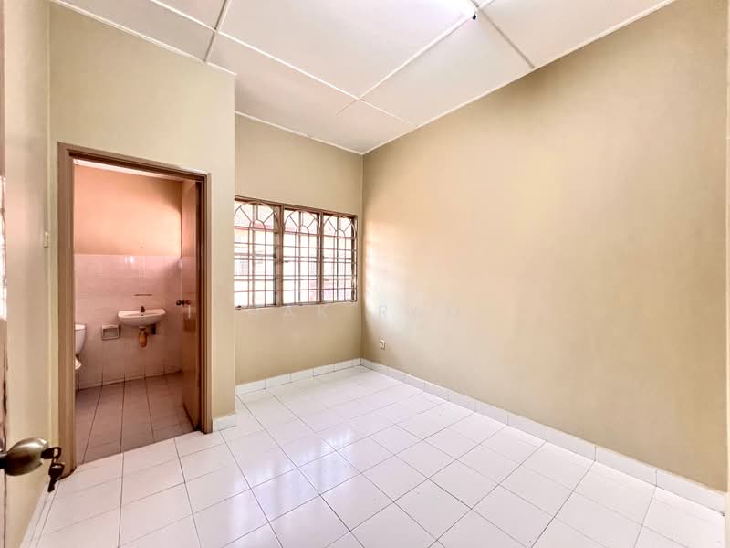 Rumah Teres untuk Dijual di Bandar Puteri Klang (Klang) - Ishak Ramli - Interior - PropertyGuru.com.my