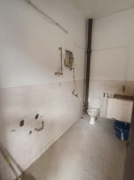 Rumah Bandar untuk Dijual di Sentul (Kuala Lumpur) - Simon Tan - Bathroom - PropertyGuru.com.my