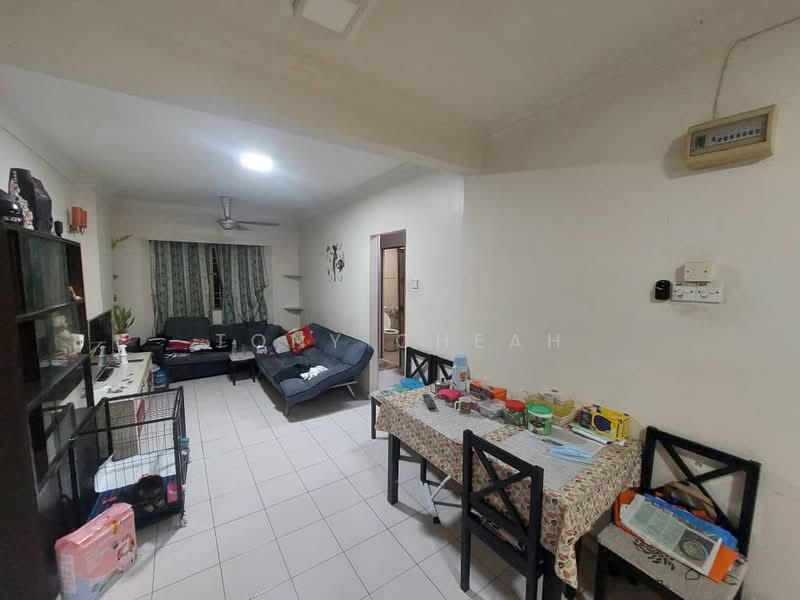 Apartment for Sale at Sri Impian Apartment - Tony Cheah - Living Room - PropertyGuru.com.my