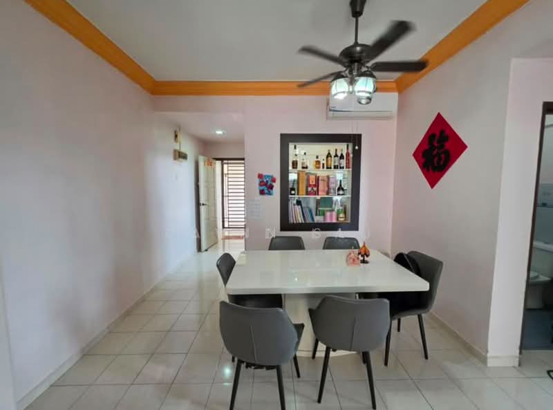 Apartment for Sale at Villa Bestari Apartment - Lynn SL - Dining Room - PropertyGuru.com.my