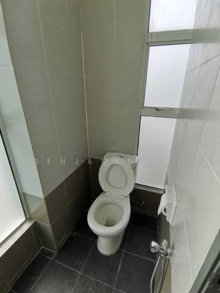 Semi-D Factory for Sale in Rawang (Selangor) - Benjamin Lai - Bathroom - PropertyGuru.com.my