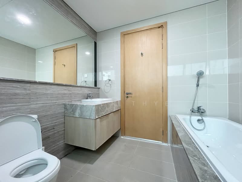Servis Apartment untuk Disewa di Southern Marina Residences - Lywen Thye - Bathroom - PropertyGuru.com.my