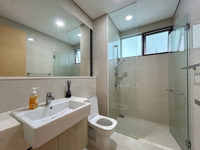 Servis Apartment untuk Disewa di Southern Marina Residences - Lywen Thye - Bathroom - PropertyGuru.com.my
