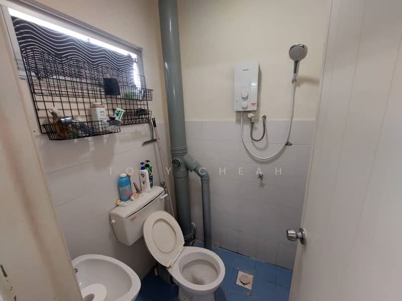 Pangsapuri untuk Dijual di Sri Ivori Apartment - Tony Cheah - Bathroom - PropertyGuru.com.my