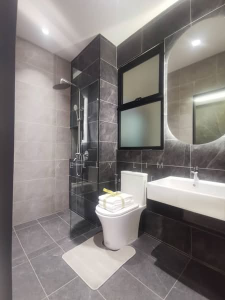 Servis Apartment untuk Dijual di The Address @ Maxim Pelangi - Kelly Lim - Bathroom - PropertyGuru.com.my