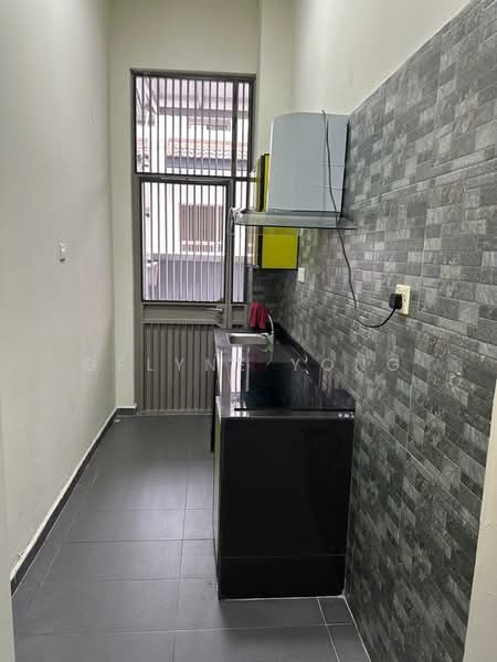 Cluster House for Rent in Eco Botanic (Iskandar Puteri (Nusajaya)) - Gelyne Yong - Kitchen - PropertyGuru.com.my
