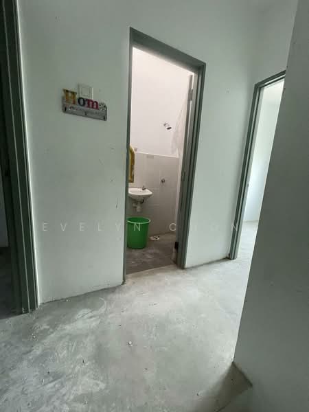 Terraced House for Sale in Bandar Springhill (Jimah) - Evelyn Chong - Interior - PropertyGuru.com.my