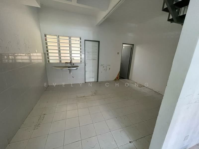 Terraced House for Sale in Bandar Springhill (Jimah) - Evelyn Chong - Interior - PropertyGuru.com.my