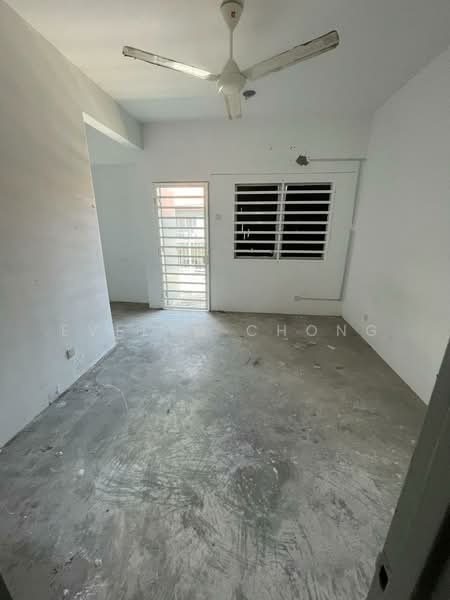 Terraced House for Sale in Bandar Springhill (Jimah) - Evelyn Chong - Interior - PropertyGuru.com.my