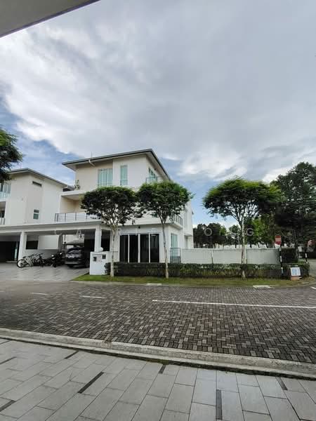 Bungalow for Sale in Senibong (Permas Jaya) - Cahrie Bong - Exterior - PropertyGuru.com.my
