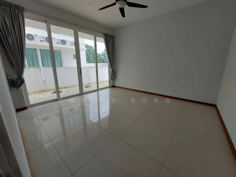 Bungalow for Sale in Senibong (Permas Jaya) - Cahrie Bong - PropertyGuru.com.my