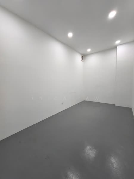 Shop for Rent in Sungai Besi (Kuala Lumpur) - Erica Law - Interior - PropertyGuru.com.my
