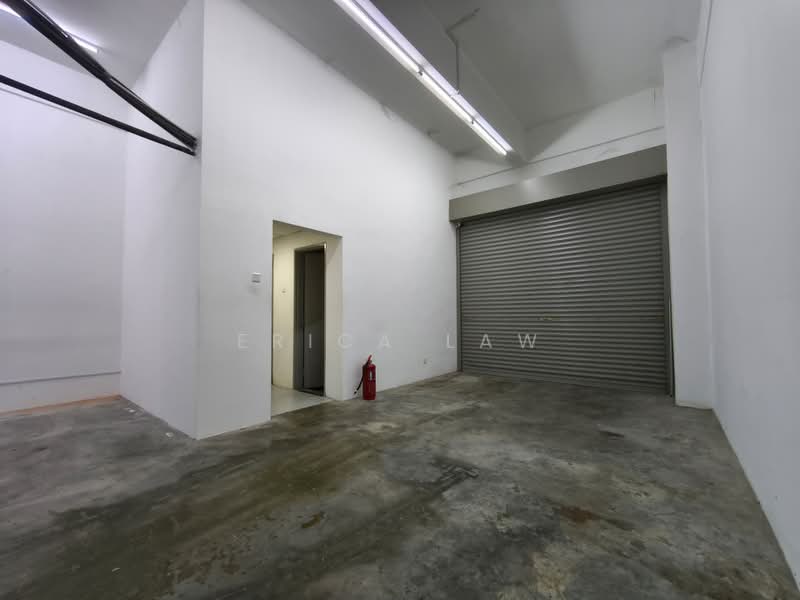 Shop for Rent in Sungai Besi (Kuala Lumpur) - Erica Law - Interior - PropertyGuru.com.my