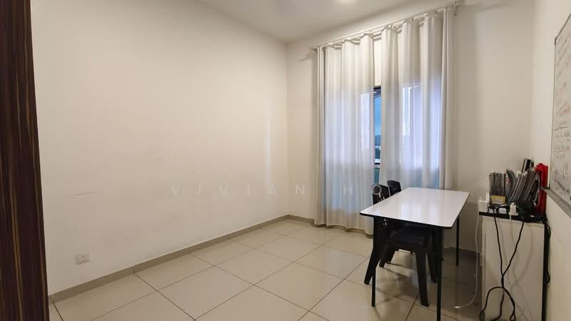 Service Residence for Sale at Seasons Amara Larkin - Vivian Ho - Study - PropertyGuru.com.my