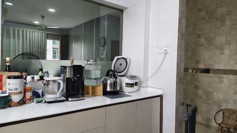 Service Residence for Sale at Seasons Amara Larkin - Vivian Ho - Kitchen - PropertyGuru.com.my