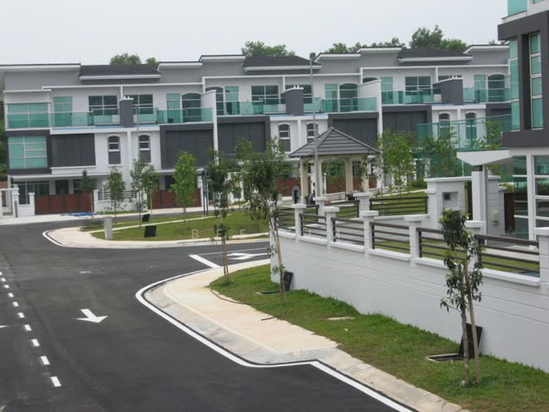2.5-storey Terraced House for Sale in UEP Subang Jaya (Subang Jaya) - Bee Kim - Exterior - PropertyGuru.com.my