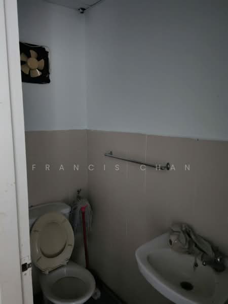 Pejabat untuk Dijual di Tanjung Tokong (Penang) - Francis Chan - Bathroom - PropertyGuru.com.my