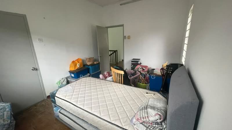 Rumah Teres untuk Dijual di Taman Tun Perak (Rawang) - Tris Jong - Bedroom - PropertyGuru.com.my