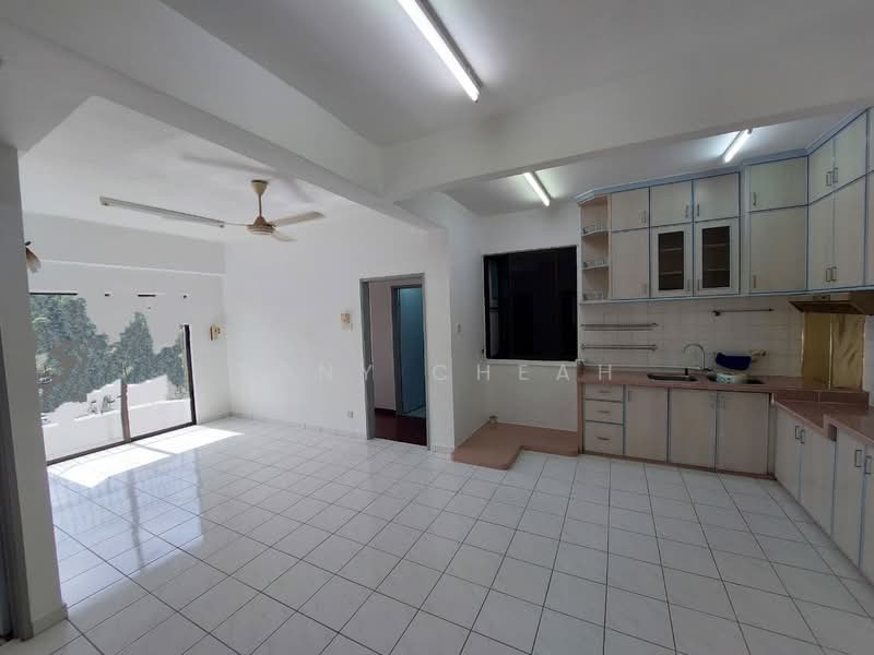 Kondominium untuk Dijual di Vista Condominium - Tony Cheah - Kitchen - PropertyGuru.com.my
