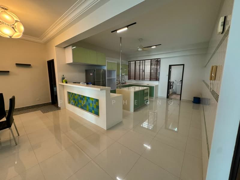 Condominium for Rent at Gurney Beach Resort - Paul Pheong - Kitchen - PropertyGuru.com.my