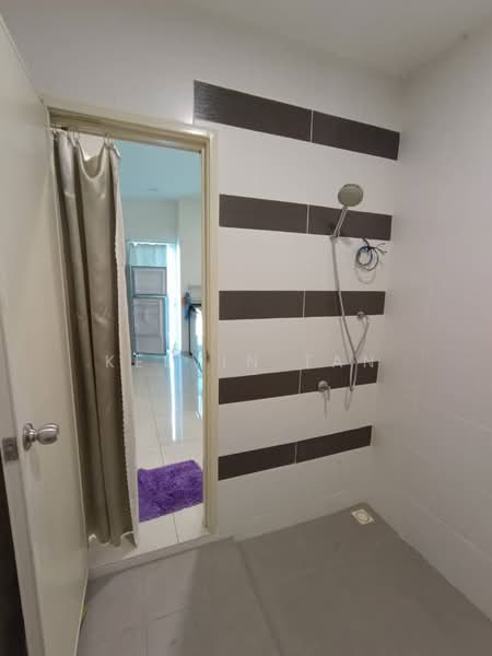 Kondominium untuk Disewa di Imperial Residences - Kelvin Tan - Bathroom - PropertyGuru.com.my