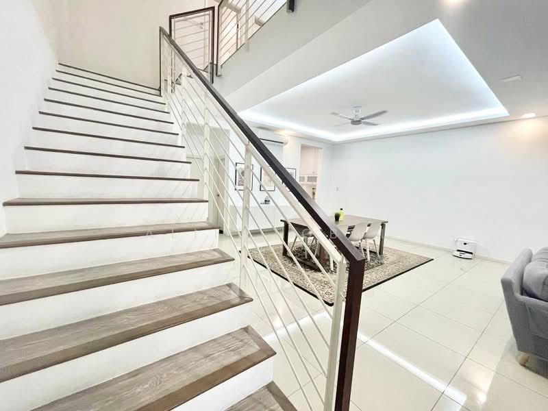 Rumah Teres 2 Tingkat untuk Dijual di U12, Taman Cahaya Alam (Shah Alam) - Aliff Iqbal - PropertyGuru.com.my