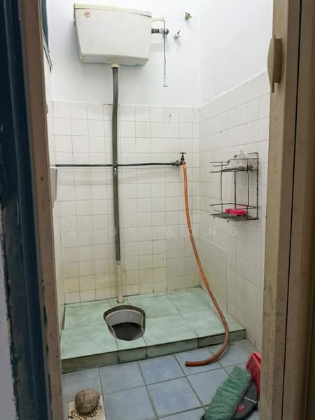 Rumah Teres 2 Tingkat untuk Dijual di Pandan Perdana (Cheras) - Andy Wong - Bathroom - PropertyGuru.com.my
