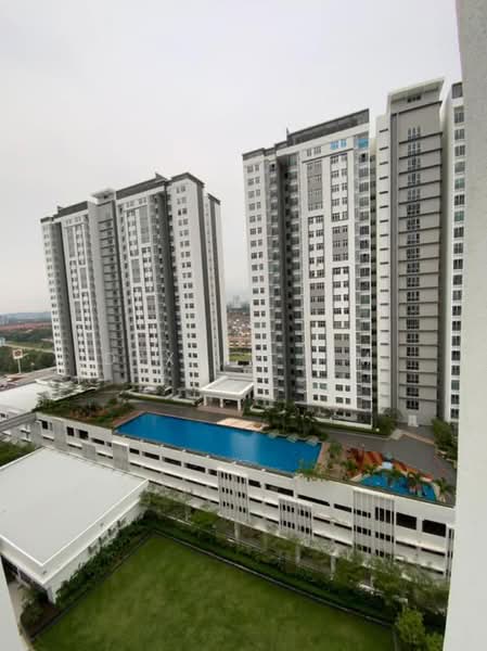 Service Residence for Sale at Meridin Bayvue Serviced Apartment - Dexter Lim - Exterior - PropertyGuru.com.my