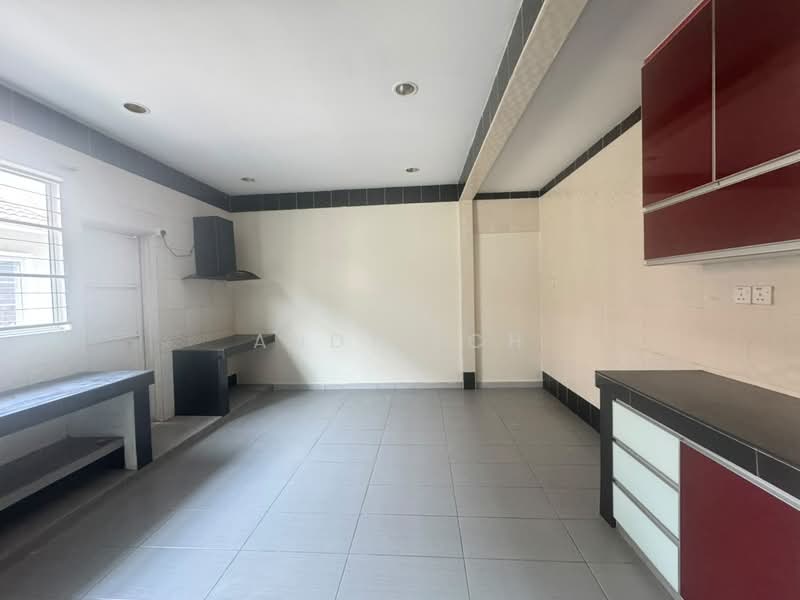Rumah Teres 2 Tingkat untuk Disewa di Taman Meranti Jaya (Puchong) - Andy LCH - Kitchen - PropertyGuru.com.my