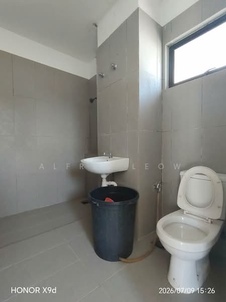 Rumah Teres untuk Disewa di Bandar Mahkota Banting (Tanjong Duabelas) - Alfred Leow - Bathroom - PropertyGuru.com.my