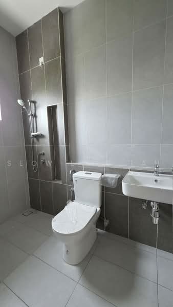 Rumah Teres 2-Tingkat untuk Dijual di Bandar Kinrara Seksyen 8 (Bandar Kinrara) - Seow Ling Tan - Bathroom - PropertyGuru.com.my