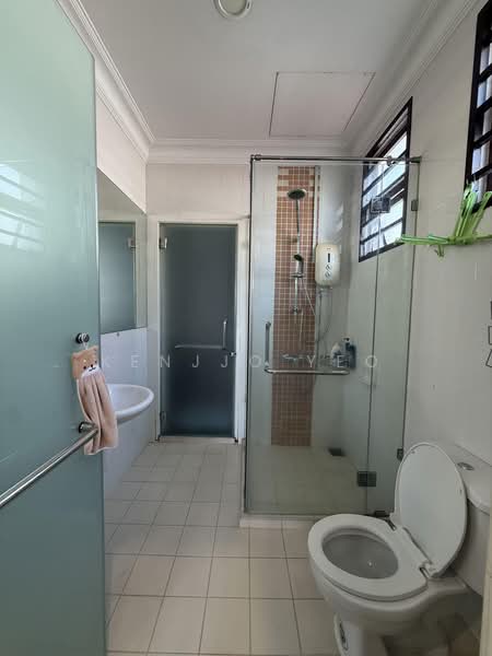 Semi-Detached House for Sale in Kota Kemuning (Shah Alam) - Kenjjo Yeo - Bathroom - PropertyGuru.com.my