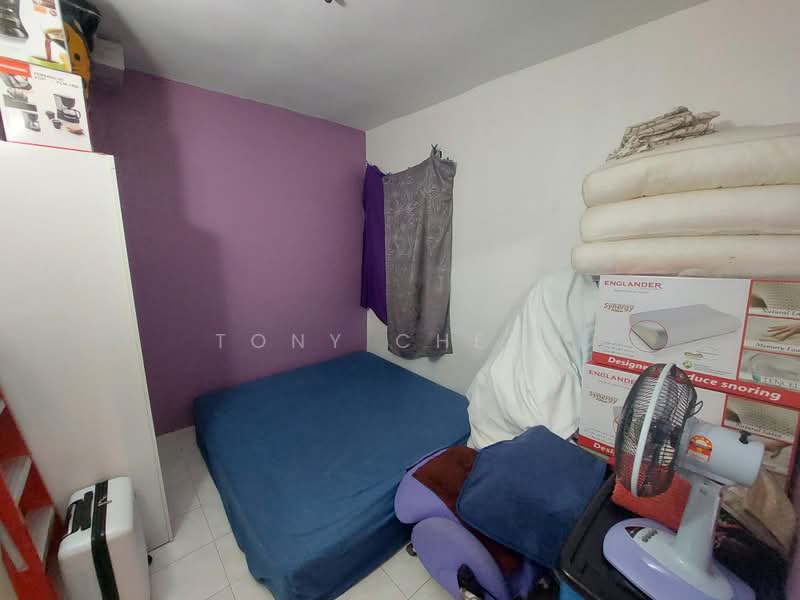Pangsapuri untuk Dijual di Relau Vista Apartment - Tony Cheah - Bedroom - PropertyGuru.com.my