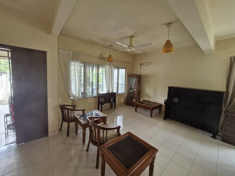 2-storey Terraced House for Sale in Kota Damansara (Selangor) - Lee Chee Yong - Living Room - PropertyGuru.com.my