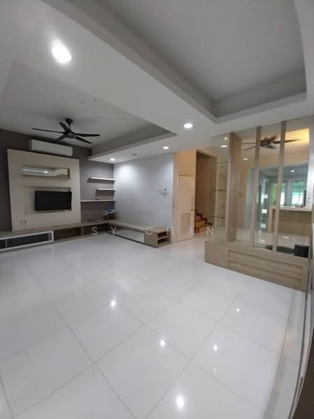 2.5-storey Terraced House for Sale in Putra Heights (Subang Jaya) - SY Chan - Living Room - PropertyGuru.com.my
