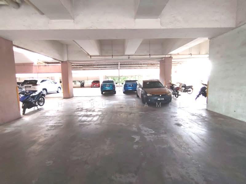 Kondominium untuk Disewa di Juta Mines - Hairul Ramli - Car Park - PropertyGuru.com.my