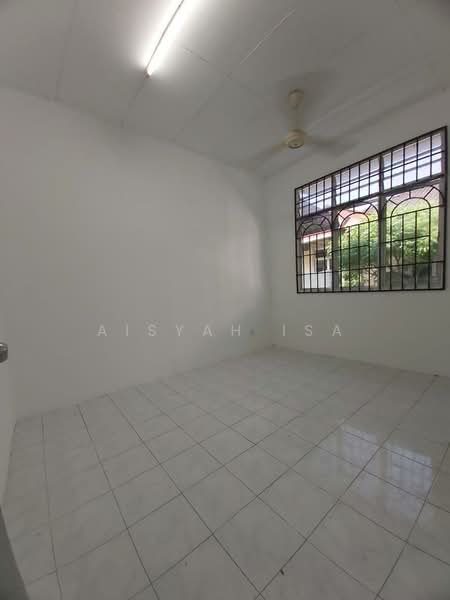 Rumah Berkembar untuk Dijual di Senawang (Negeri Sembilan) - Aisyah Isa - Interior - PropertyGuru.com.my