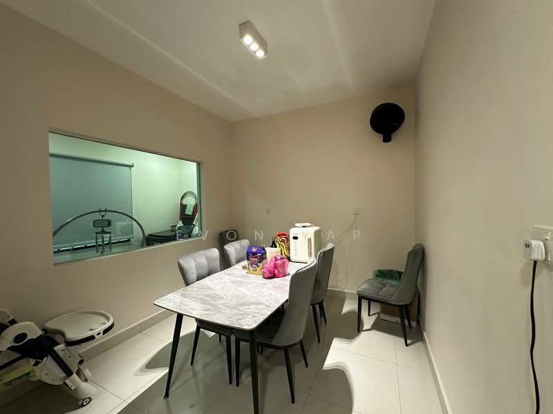 1.5-storey Terraced House for Sale in Taman Mutiara Rini (Skudai) - Evon Yap - Dining Room - PropertyGuru.com.my