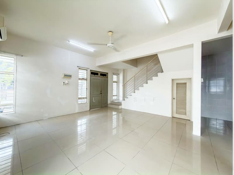 Semi-Detached House for Sale in Bandar Saujana Putra (Tanjong Duabelas) - Zul Hasif - PropertyGuru.com.my