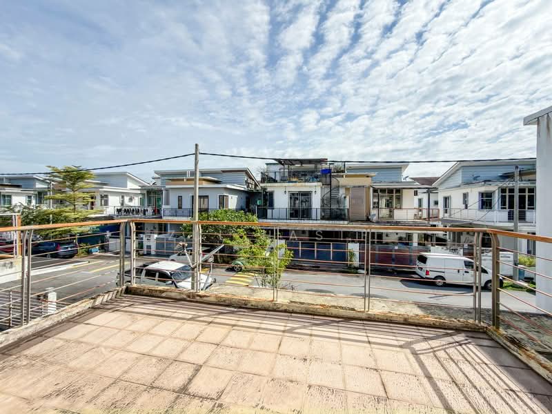 Semi-Detached House for Sale in Bandar Saujana Putra (Tanjong Duabelas) - Zul Hasif - PropertyGuru.com.my