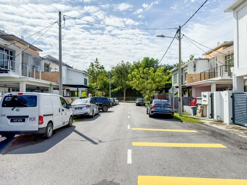 Semi-Detached House for Sale in Bandar Saujana Putra (Tanjong Duabelas) - Zul Hasif - PropertyGuru.com.my