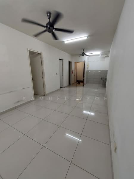 Service Residence for Sale at Woodsbury Suites - Samuel Yeoh - Interior - PropertyGuru.com.my