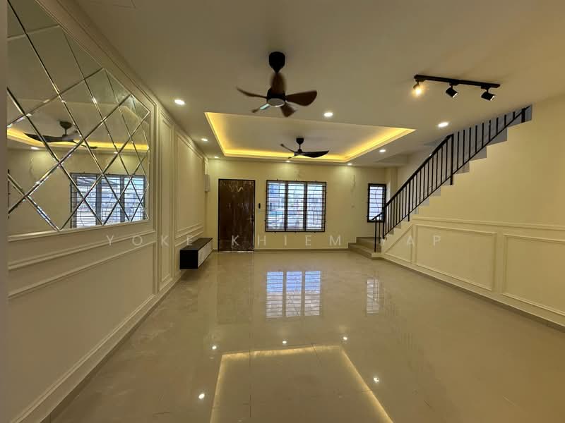 Rumah Teres 2 Tingkat untuk Disewa di Kota Warisan (Sepang) - Yoke Khiem Yap - Living Room - PropertyGuru.com.my